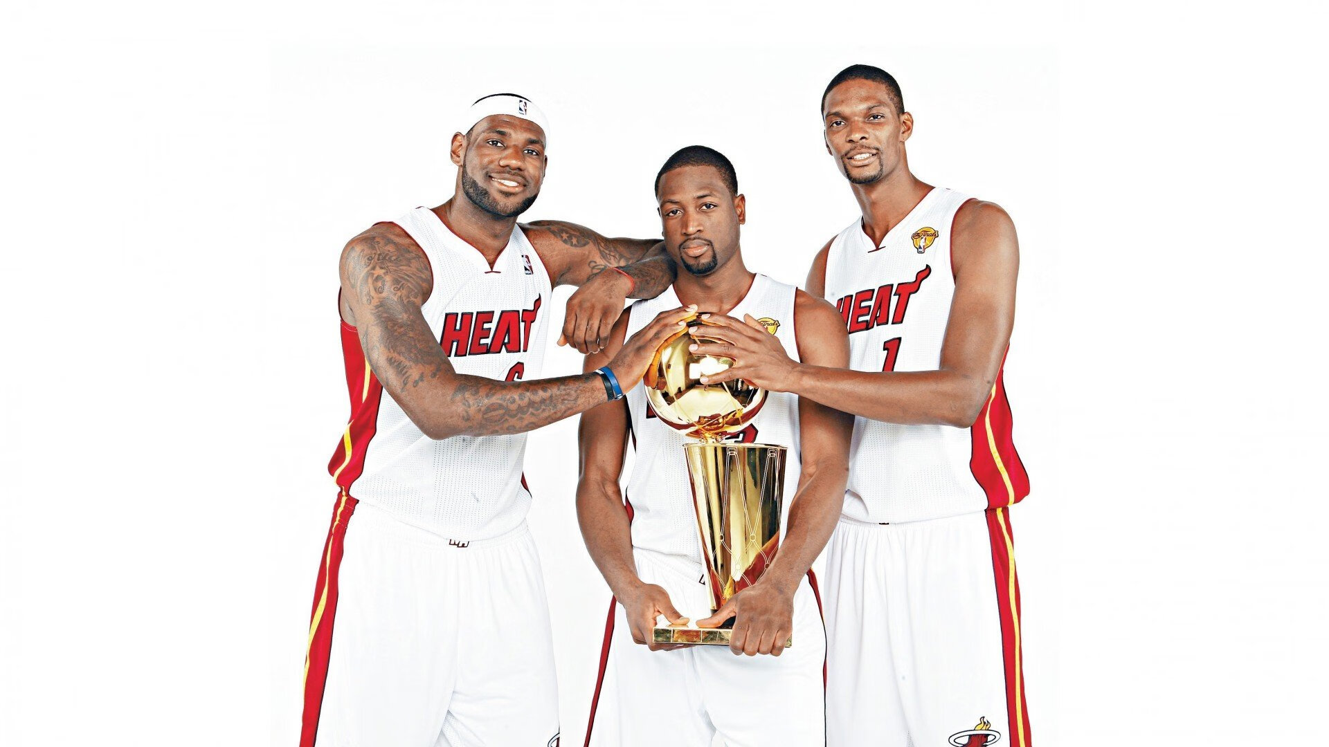 南粤铁骑踏碎绿衫神话，德罗赞关键一击，广东队强行终结凯尔特人